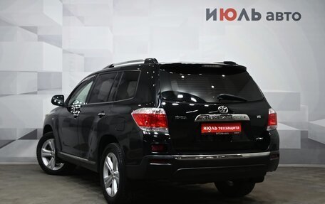 Toyota Highlander III, 2011 год, 2 330 000 рублей, 7 фотография