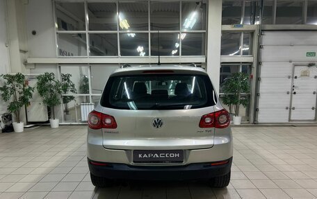 Volkswagen Tiguan I, 2010 год, 1 230 000 рублей, 4 фотография