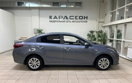 KIA Rio IV, 2017 год, 1 370 000 рублей, 6 фотография