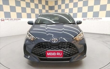 Toyota Yaris, 2024 год, 1 460 000 рублей, 2 фотография