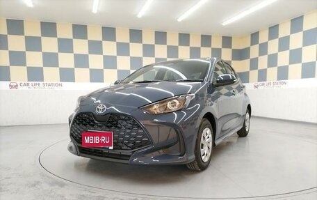 Toyota Yaris, 2024 год, 1 460 000 рублей, 3 фотография