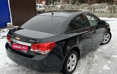 Chevrolet Cruze II, 2012 год, 999 000 рублей, 3 фотография