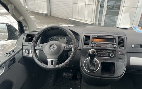 Volkswagen Multivan T5, 2012 год, 2 497 000 рублей, 2 фотография