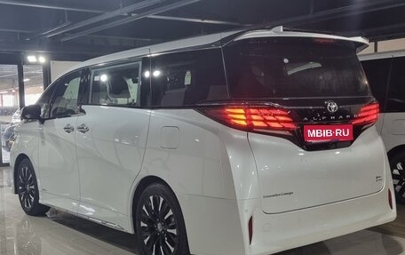 Toyota Alphard, 2024 год, 12 999 999 рублей, 1 фотография