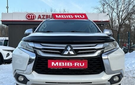 Mitsubishi Pajero Sport III рестайлинг, 2018 год, 2 879 000 рублей, 2 фотография