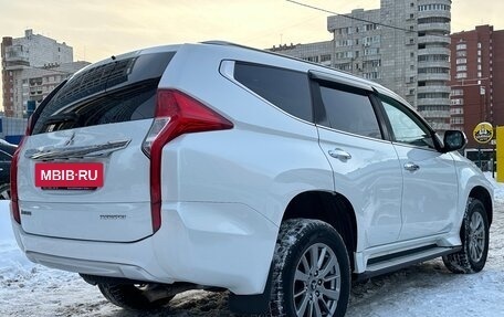 Mitsubishi Pajero Sport III рестайлинг, 2018 год, 2 879 000 рублей, 7 фотография