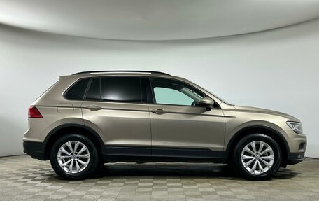 Volkswagen Tiguan II, 2019 год, 2 649 000 рублей, 4 фотография