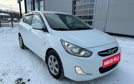 Hyundai Solaris II рестайлинг, 2013 год, 879 000 рублей, 7 фотография