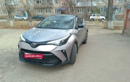 Toyota C-HR I рестайлинг, 2021 год, 2 990 000 рублей, 6 фотография