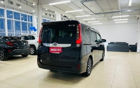 Toyota Noah III, 2014 год, 2 399 000 рублей, 6 фотография