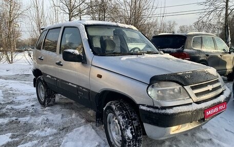 Chevrolet Niva I рестайлинг, 2003 год, 289 000 рублей, 1 фотография