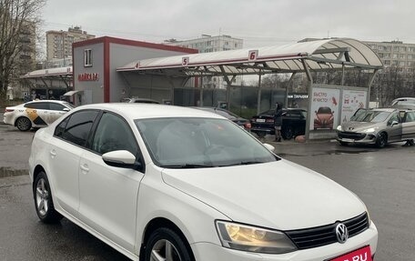 Volkswagen Jetta VI, 2014 год, 900 000 рублей, 2 фотография