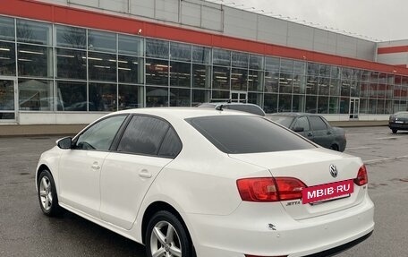 Volkswagen Jetta VI, 2014 год, 900 000 рублей, 3 фотография