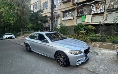 BMW 5 серия, 2011 год, 1 400 000 рублей, 4 фотография