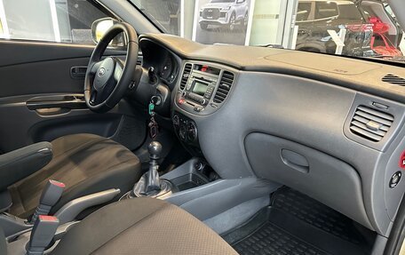 KIA Rio II, 2009 год, 669 000 рублей, 24 фотография