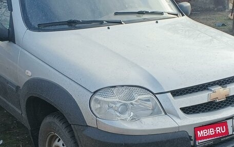 Chevrolet Niva I рестайлинг, 2005 год, 500 000 рублей, 2 фотография