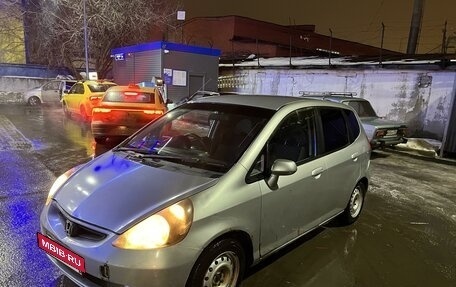 Honda Fit III, 2002 год, 385 000 рублей, 1 фотография