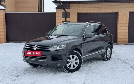 Volkswagen Touareg III, 2011 год, 2 490 000 рублей, 4 фотография