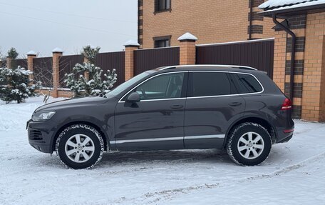 Volkswagen Touareg III, 2011 год, 2 490 000 рублей, 8 фотография