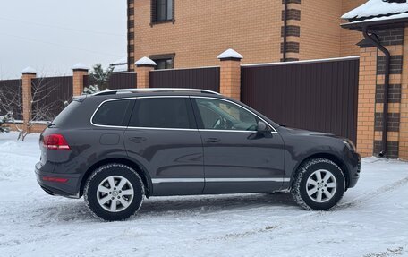 Volkswagen Touareg III, 2011 год, 2 490 000 рублей, 12 фотография