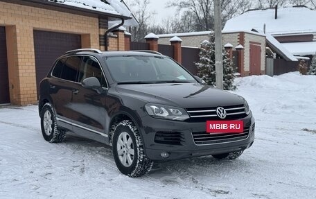 Volkswagen Touareg III, 2011 год, 2 490 000 рублей, 7 фотография