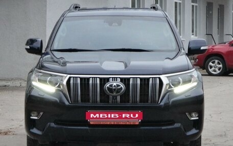 Toyota Land Cruiser Prado 150 рестайлинг 2, 2017 год, 5 750 000 рублей, 3 фотография