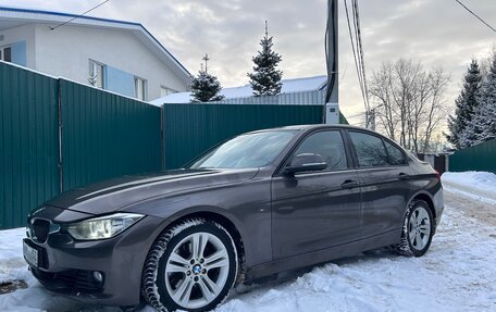 BMW 3 серия, 2013 год, 2 250 000 рублей, 2 фотография