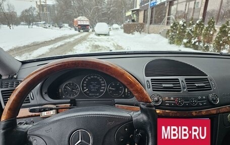 Mercedes-Benz E-Класс, 2003 год, 830 000 рублей, 2 фотография