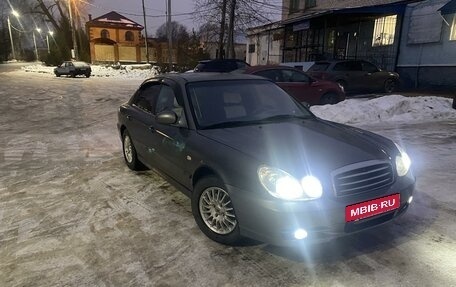 Hyundai Sonata IV рестайлинг, 2005 год, 450 000 рублей, 3 фотография