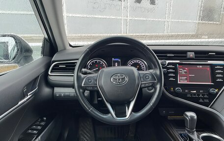 Toyota Camry, 2019 год, 3 087 000 рублей, 6 фотография