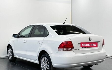 Volkswagen Polo VI (EU Market), 2015 год, 824 000 рублей, 3 фотография