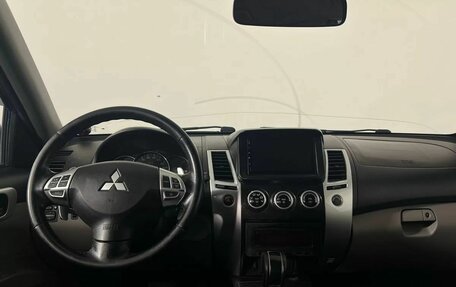 Mitsubishi Pajero Sport II рестайлинг, 2012 год, 1 489 000 рублей, 18 фотография