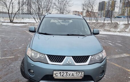 Mitsubishi Outlander III рестайлинг 3, 2007 год, 1 100 000 рублей, 1 фотография