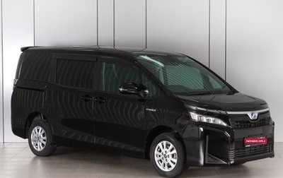 Toyota Voxy III, 2018 год, 2 649 000 рублей, 1 фотография