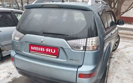 Mitsubishi Outlander III рестайлинг 3, 2007 год, 1 100 000 рублей, 3 фотография