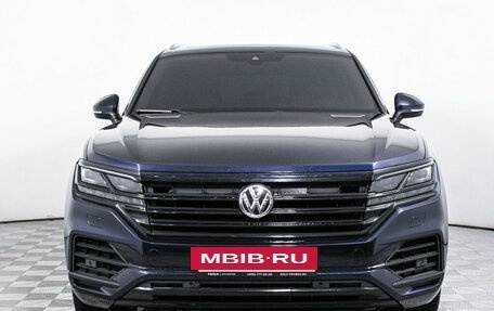 Volkswagen Touareg III, 2018 год, 5 500 000 рублей, 2 фотография