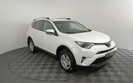 Toyota RAV4, 2017 год, 2 697 000 рублей, 3 фотография