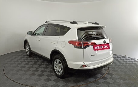 Toyota RAV4, 2017 год, 2 697 000 рублей, 8 фотография