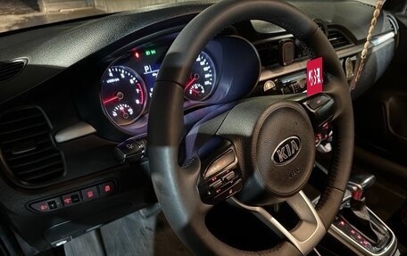 KIA Rio IV, 2018 год, 1 370 000 рублей, 31 фотография