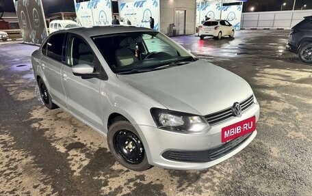 Volkswagen Polo VI (EU Market), 2012 год, 915 000 рублей, 2 фотография