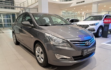 Hyundai Solaris II рестайлинг, 2016 год, 947 000 рублей, 3 фотография