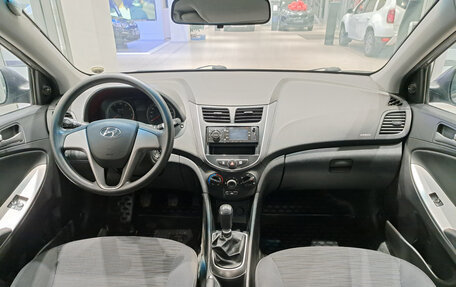 Hyundai Solaris II рестайлинг, 2016 год, 947 000 рублей, 14 фотография