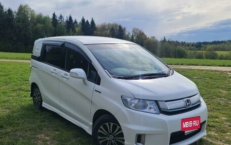 Honda Freed I, 2014 год, 1 440 000 рублей, 6 фотография