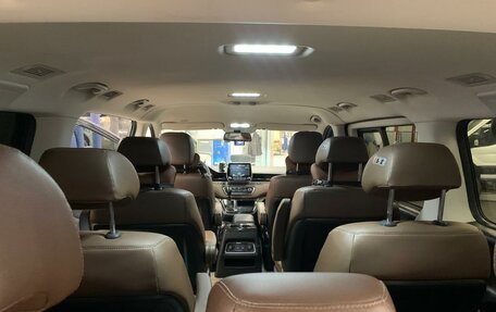 Hyundai Grand Starex Grand Starex I рестайлинг 2, 2019 год, 4 380 000 рублей, 2 фотография