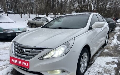 Hyundai Sonata VI, 2012 год, 1 370 000 рублей, 7 фотография