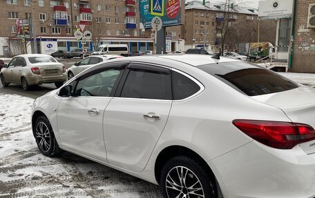 Opel Astra J, 2013 год, 750 000 рублей, 3 фотография