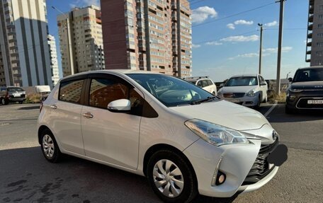 Toyota Vitz, 2018 год, 850 000 рублей, 6 фотография