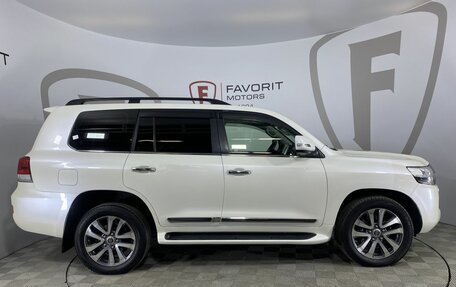 Toyota Land Cruiser 200, 2015 год, 5 150 000 рублей, 4 фотография