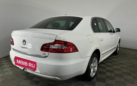 Skoda Superb III рестайлинг, 2012 год, 1 099 000 рублей, 6 фотография