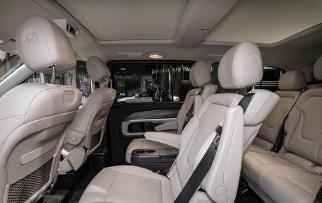 Mercedes-Benz V-Класс, 2019 год, 14 500 000 рублей, 18 фотография